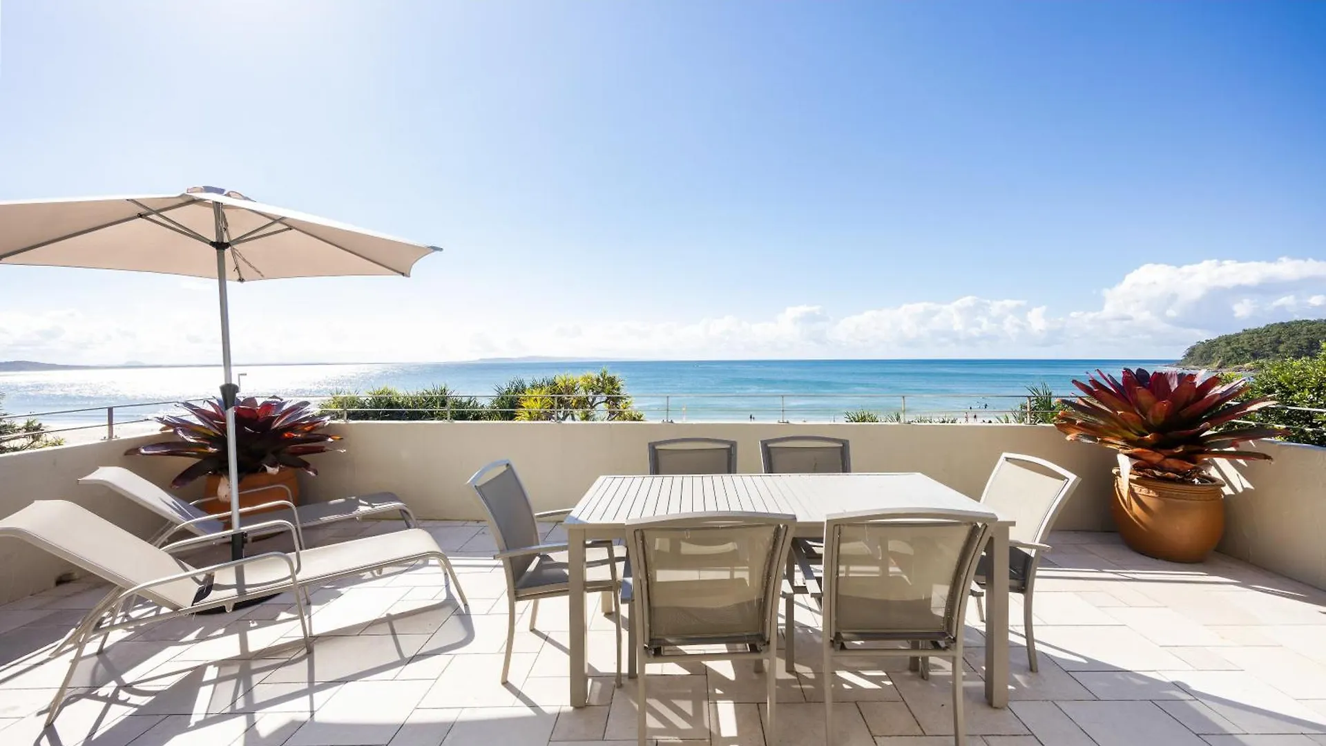 Portofino 7 Beachfront Penthouse location